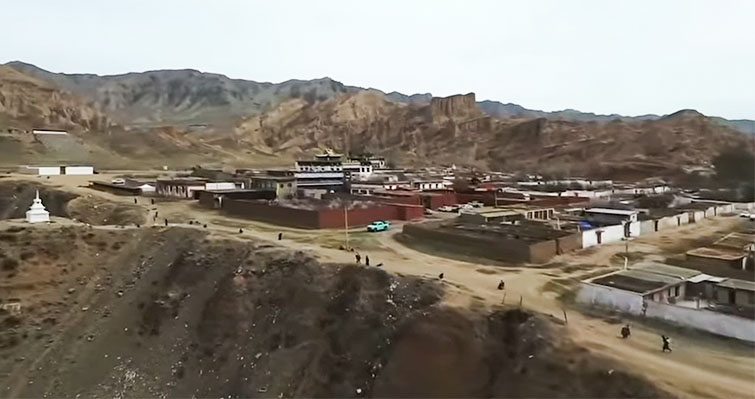 Atsog Monastery (Atsog Gon Dechen Chokholing) was built in 1889 by Atsog Chogtul KunChok Dharjee Rinpoche. (Photo: file)