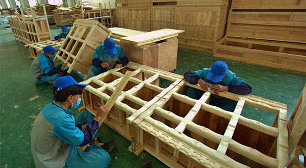 Tibetan students doing their work as part of the school's vocational training in Lhasa, Tibet. (Photo: file)