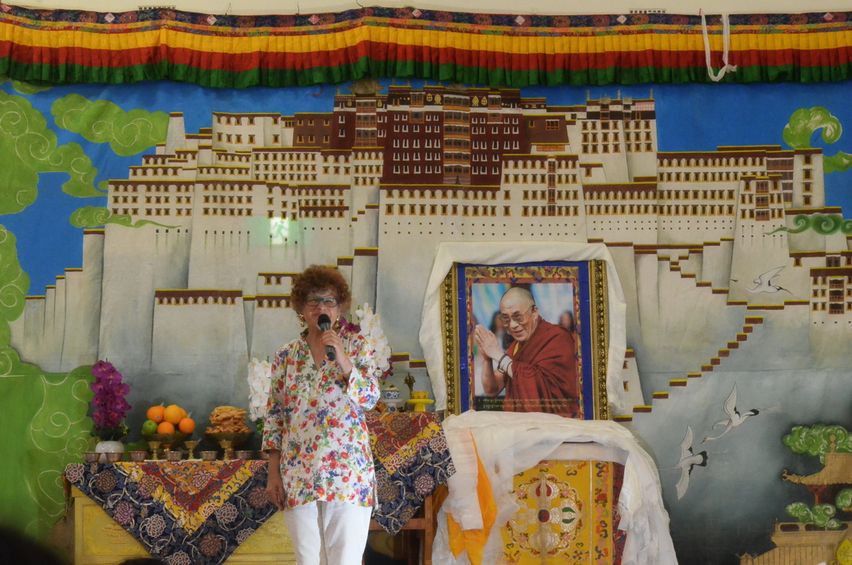 A Tibet supporter singing at the official function to celebrate the 29th Nobel Peace Prize in Sydney, New South Wales, Australia, on December 15, 2018. Photo: TPI/Yeshe Choesang