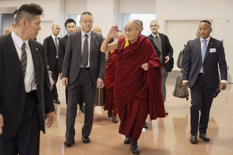 His Holiness the Dalai Lama arriving at Haneda Airport in Tokyo, Japan on November 12, 2018. Photo by Tenzin Jigme